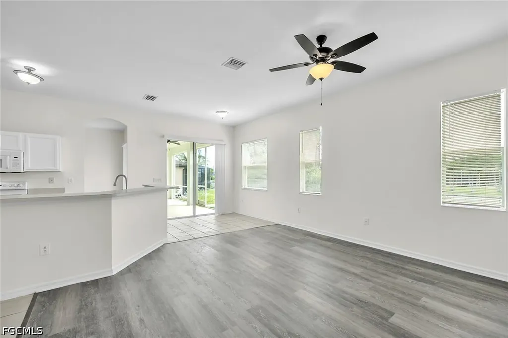 1413 SW 3rd Avenue Cape Coral FL 33991