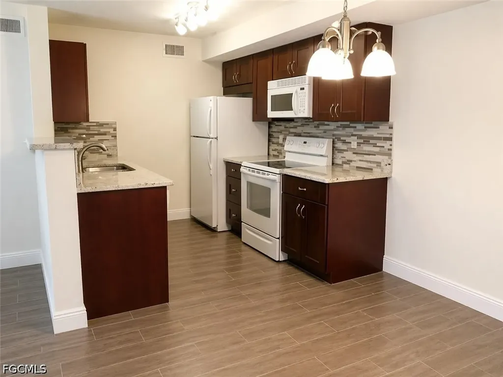12750 Equestrian Circle Fort Myers FL 33907