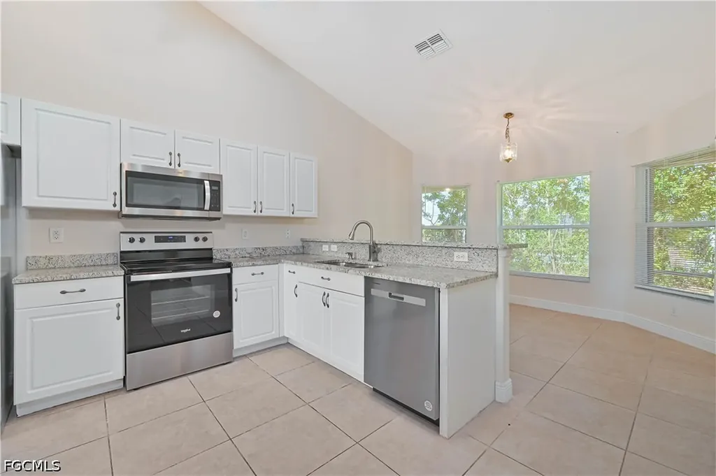 2236 SW 14th Place Cape Coral FL 33991
