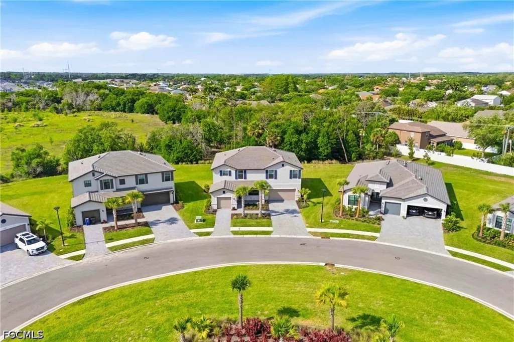 10984 Elmtree Loop Fort Myers FL 33913