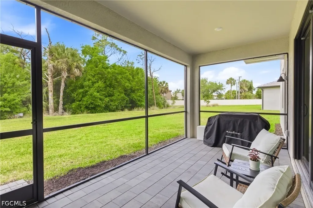 10984 Elmtree Loop Fort Myers FL 33913