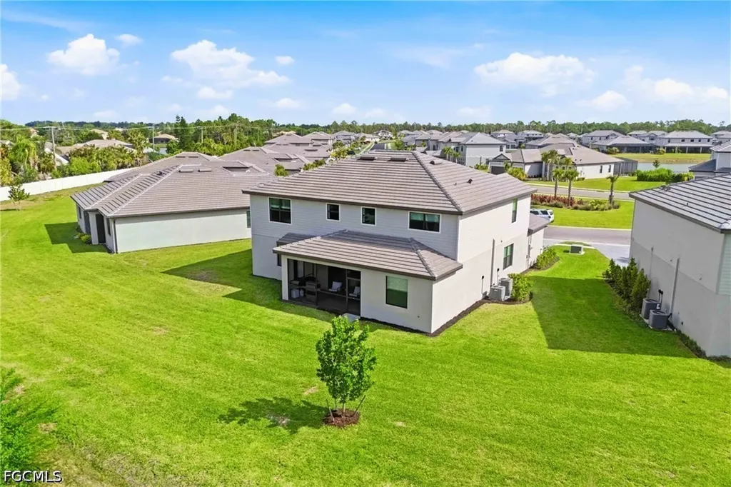 10984 Elmtree Loop Fort Myers FL 33913