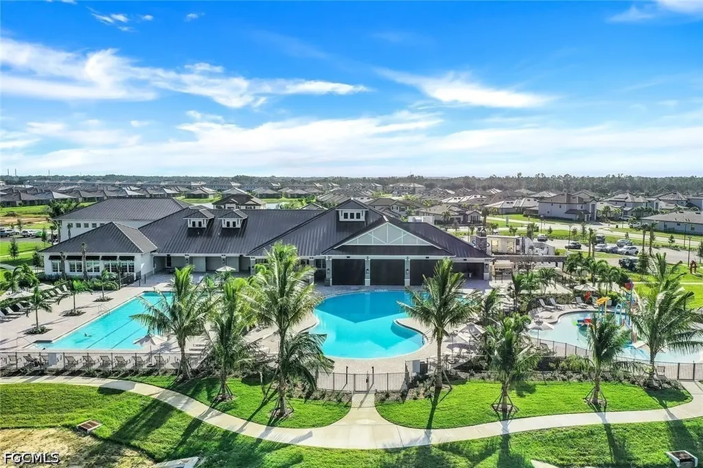 10984 Elmtree Loop Fort Myers FL 33913