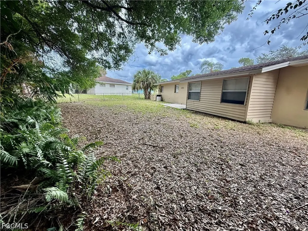 706 E 3rd Street Lehigh Acres FL 33936