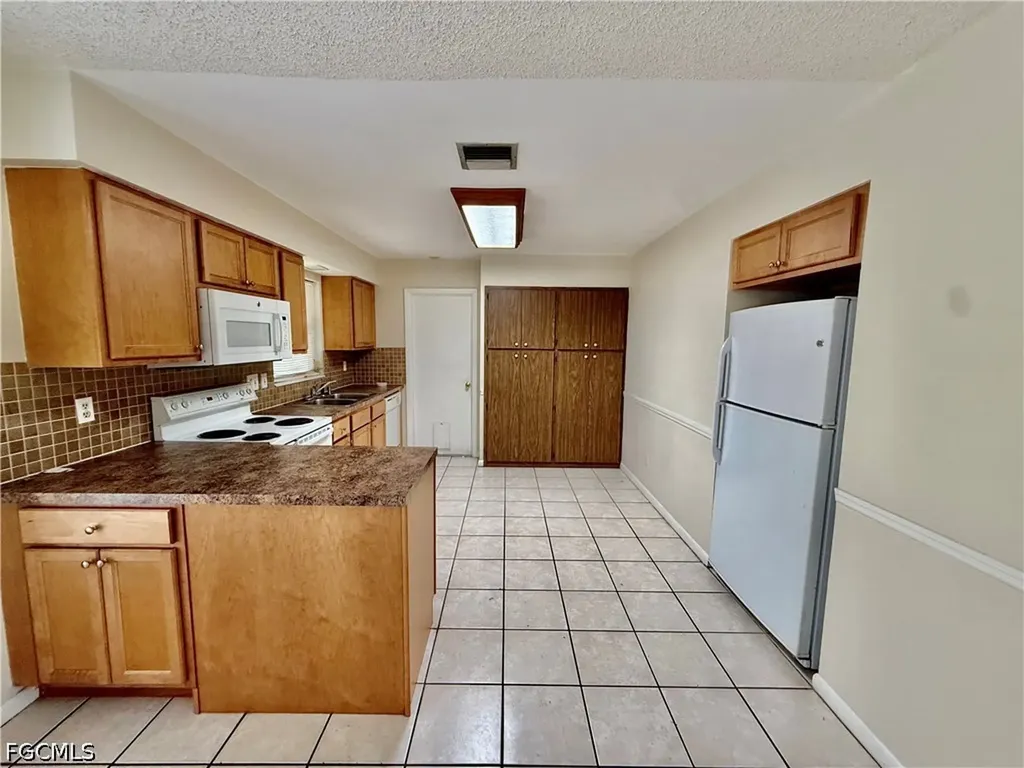 706 E 3rd Street Lehigh Acres FL 33936