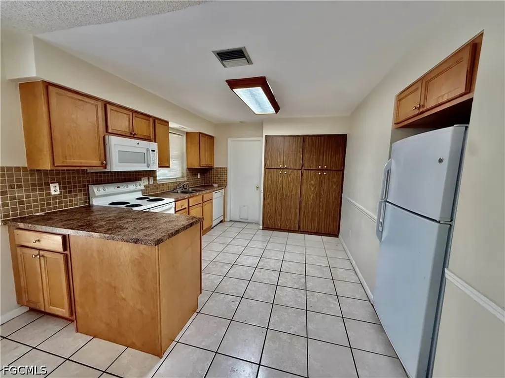 706 E 3rd Street Lehigh Acres FL 33936