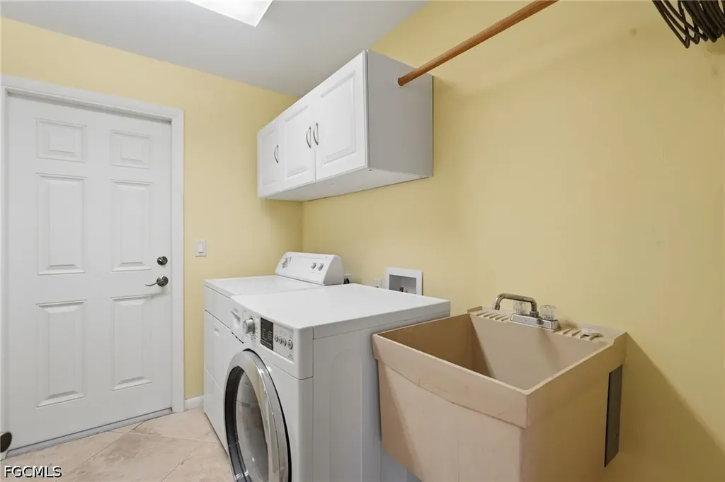 1941 Princess Court Naples FL 34110