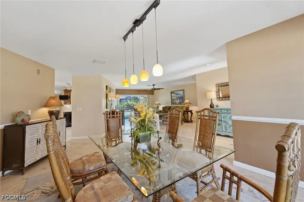 1941 Princess Court Naples FL 34110