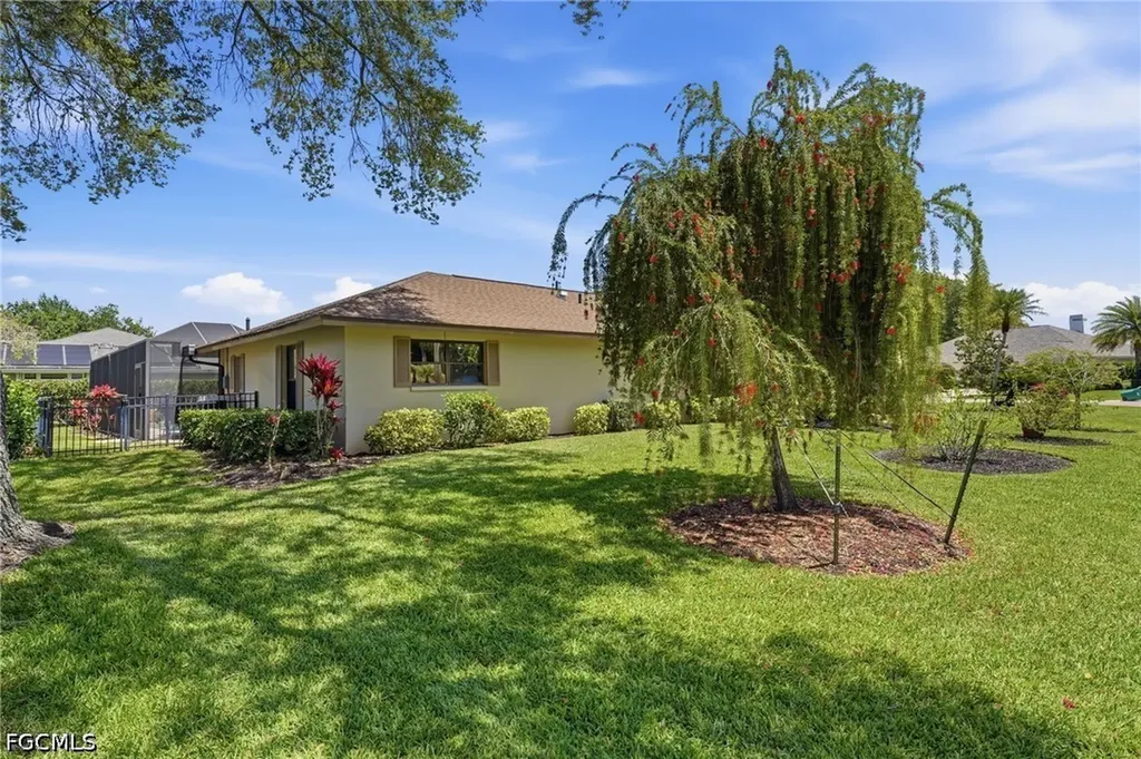 1941 Princess Court Naples FL 34110