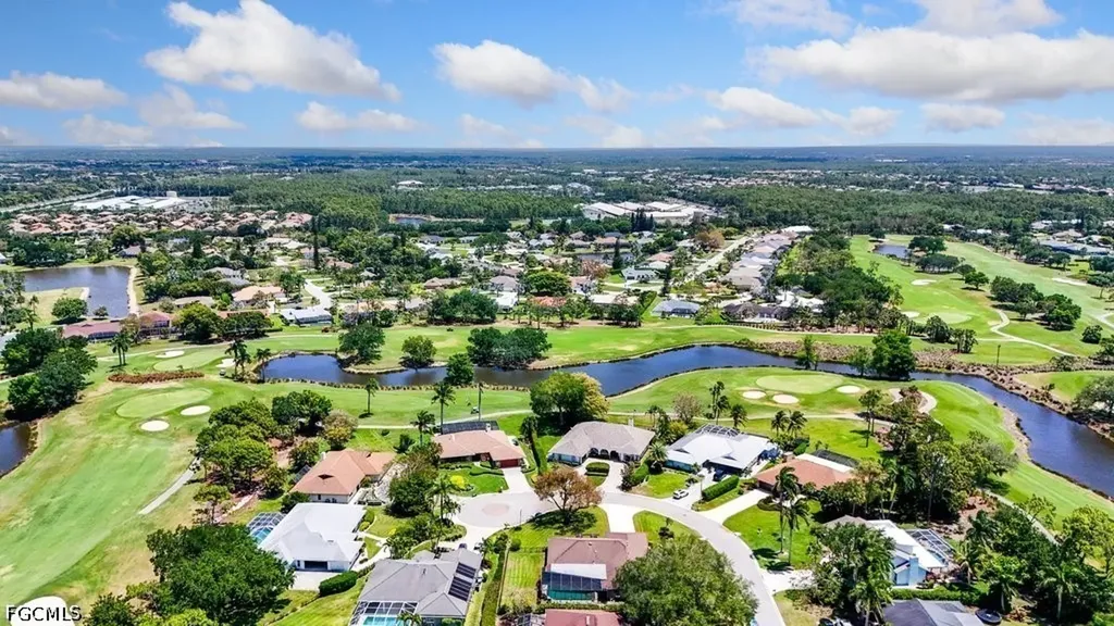 1941 Princess Court Naples FL 34110