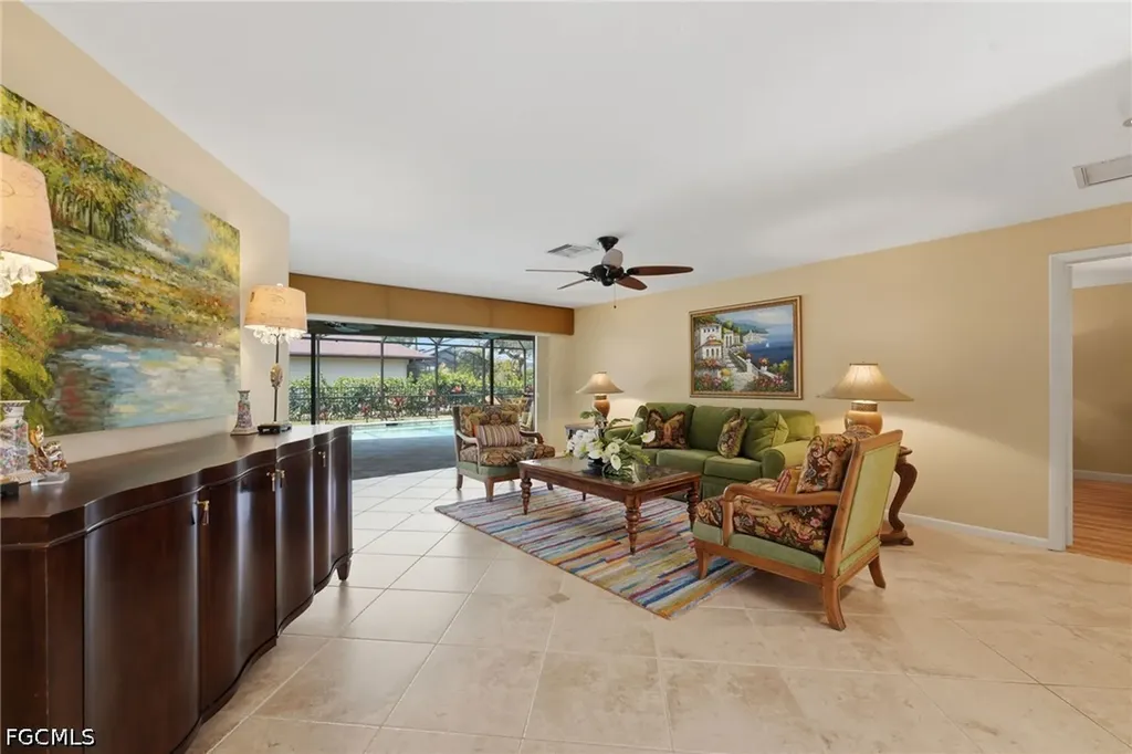 1941 Princess Court Naples FL 34110
