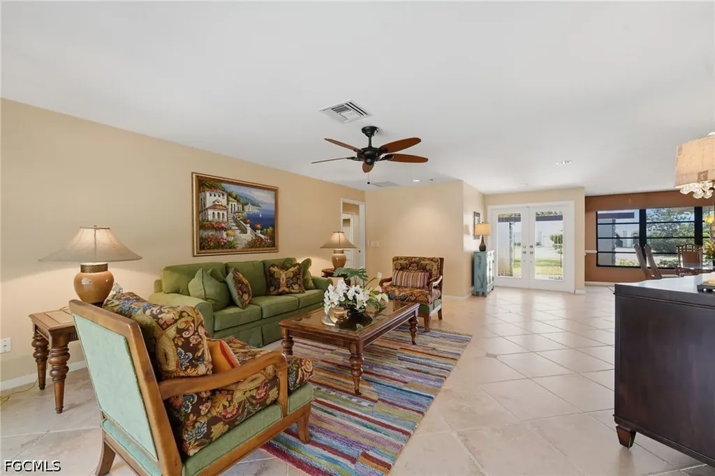1941 Princess Court Naples FL 34110