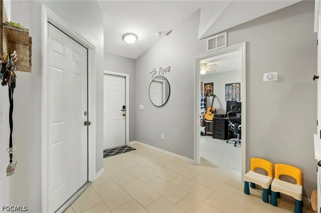 1023 / 1025 Andalusia Boulevard Cape Coral FL 33909