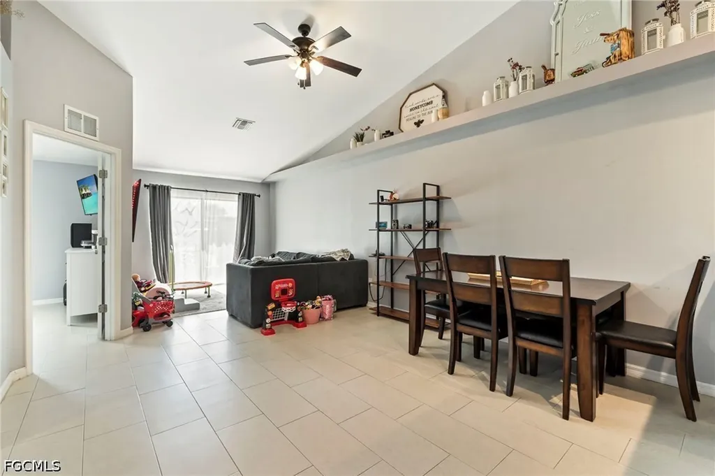 1023 / 1025 Andalusia Boulevard Cape Coral FL 33909
