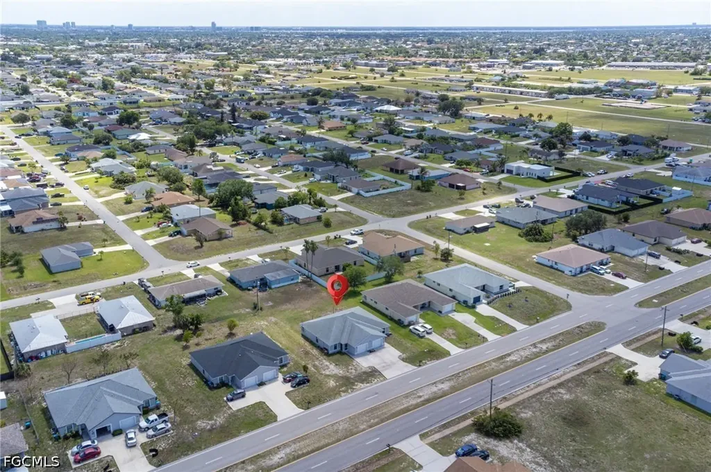 1023 / 1025 Andalusia Boulevard Cape Coral FL 33909