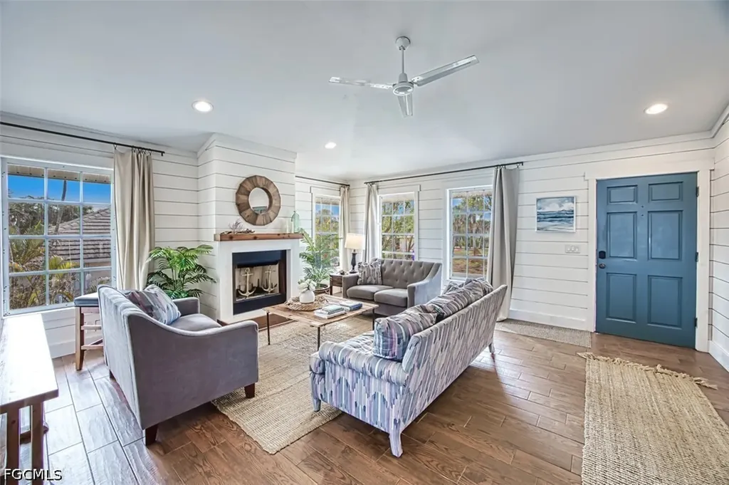 220 Palm Lake Drive Sanibel FL 33957