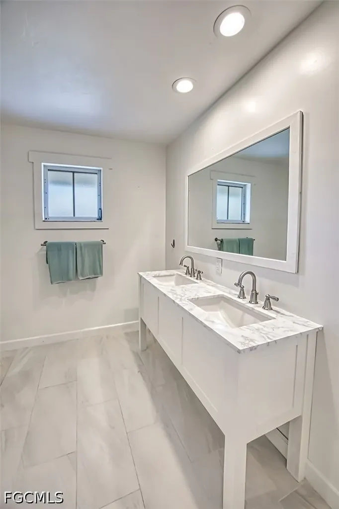 220 Palm Lake Drive Sanibel FL 33957