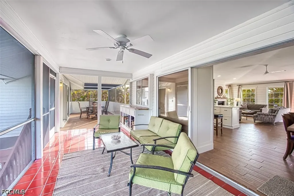 220 Palm Lake Drive Sanibel FL 33957