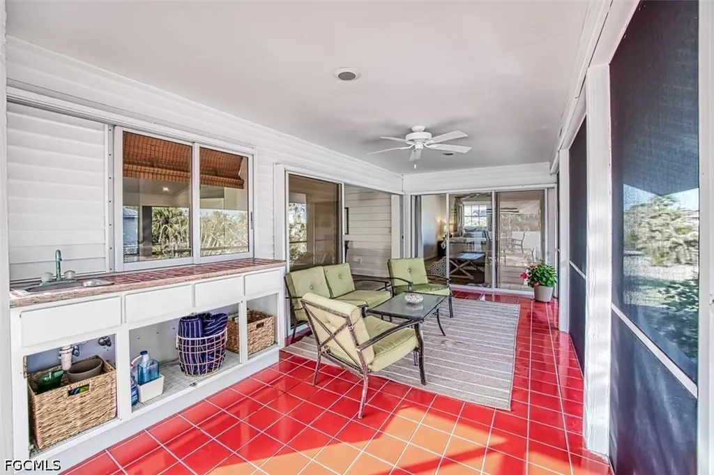 220 Palm Lake Drive Sanibel FL 33957