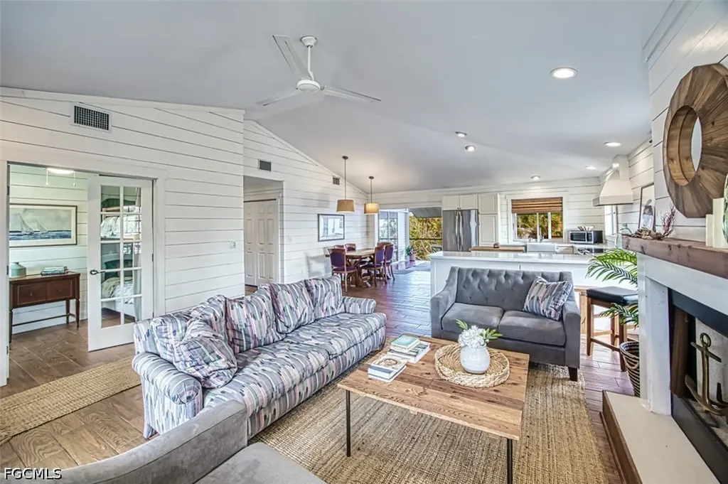 220 Palm Lake Drive Sanibel FL 33957