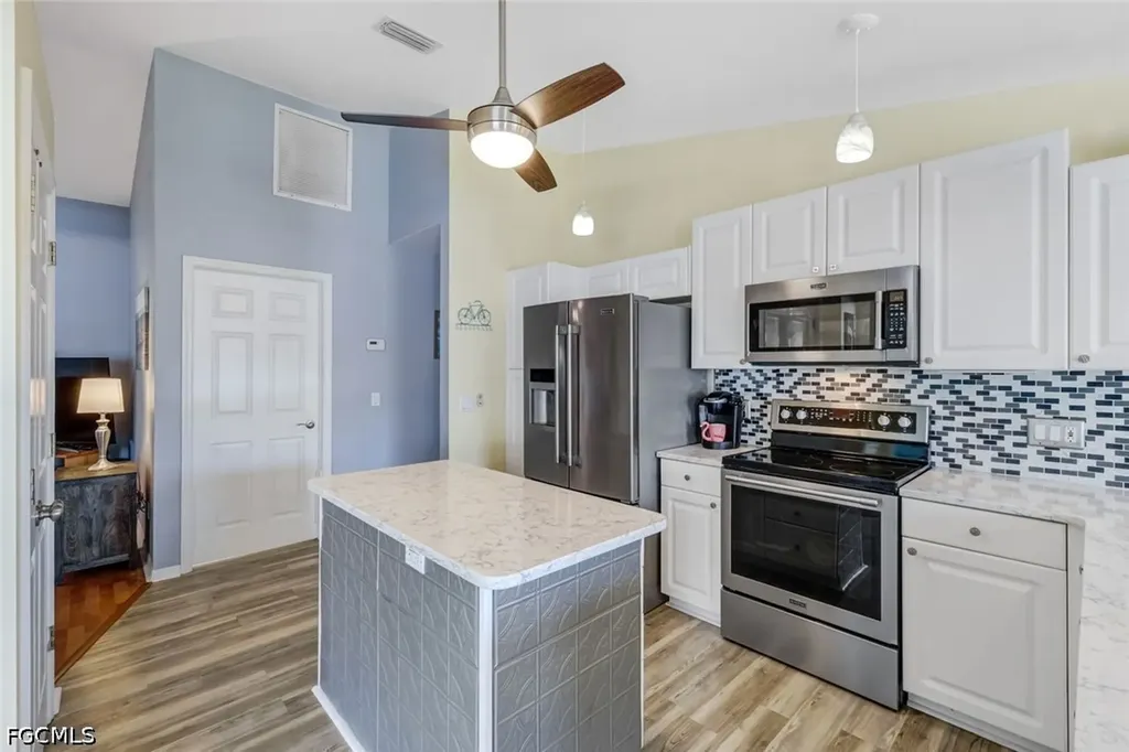 2004 SE 8th Avenue Cape Coral FL 33990