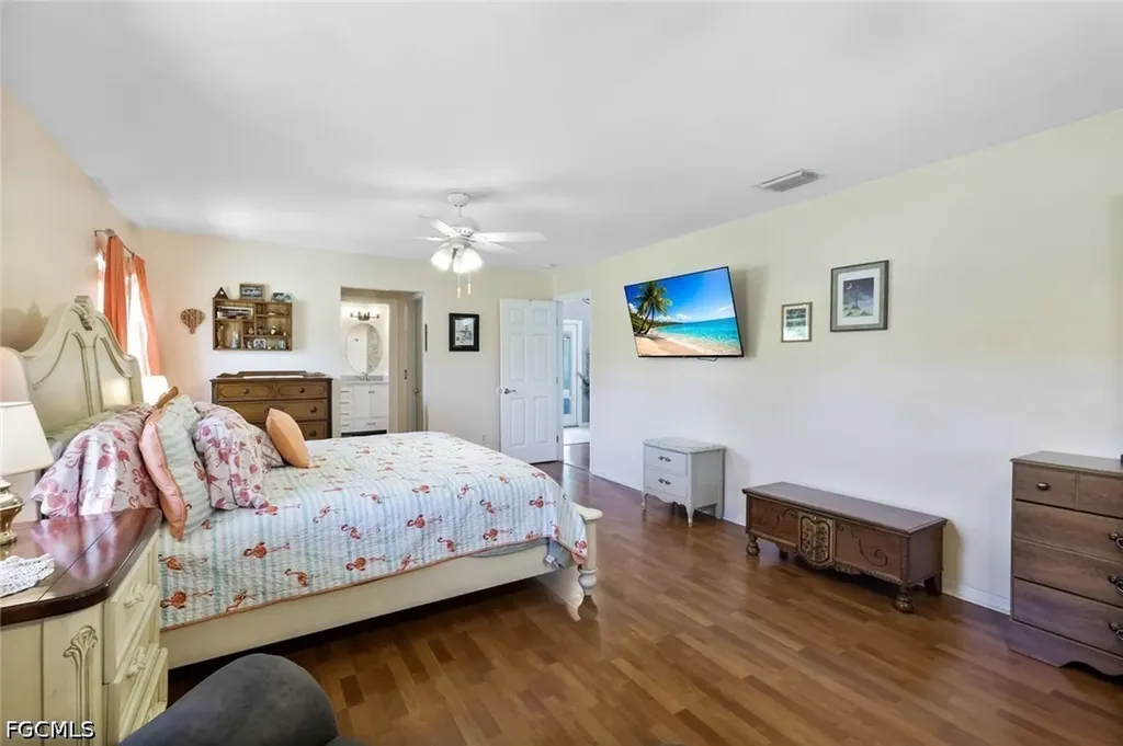 2004 SE 8th Avenue Cape Coral FL 33990