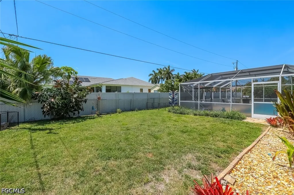 2004 SE 8th Avenue Cape Coral FL 33990