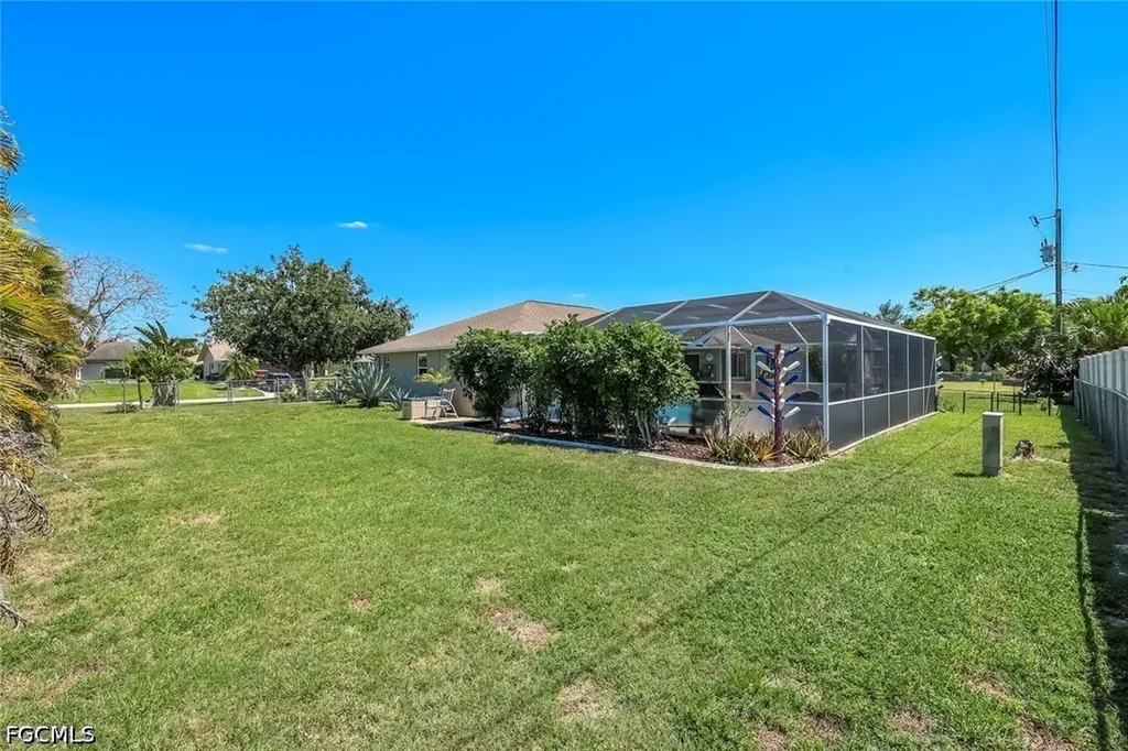 2004 SE 8th Avenue Cape Coral FL 33990