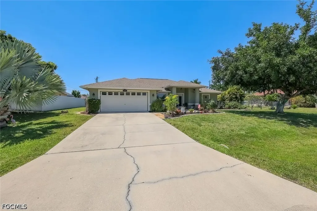 2004 SE 8th Avenue Cape Coral FL 33990