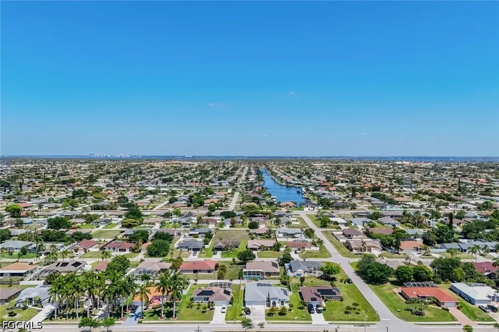 2004 SE 8th Avenue Cape Coral FL 33990