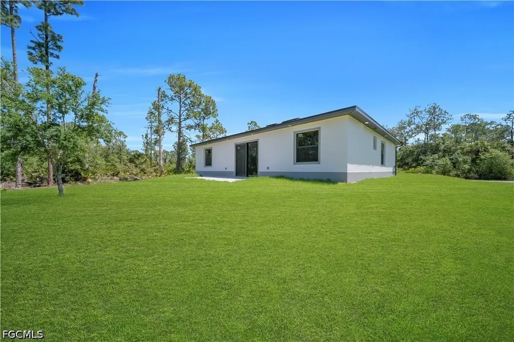 1009 Moore Avenue Lehigh Acres FL 33972