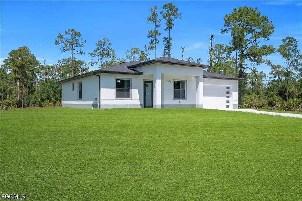 1009 Moore Avenue Lehigh Acres FL 33972