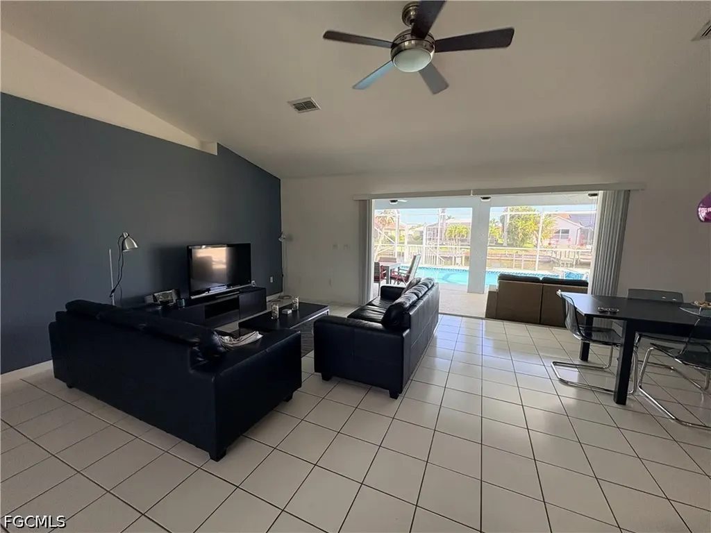 2823 SW 39th Terrace Cape Coral FL 33914