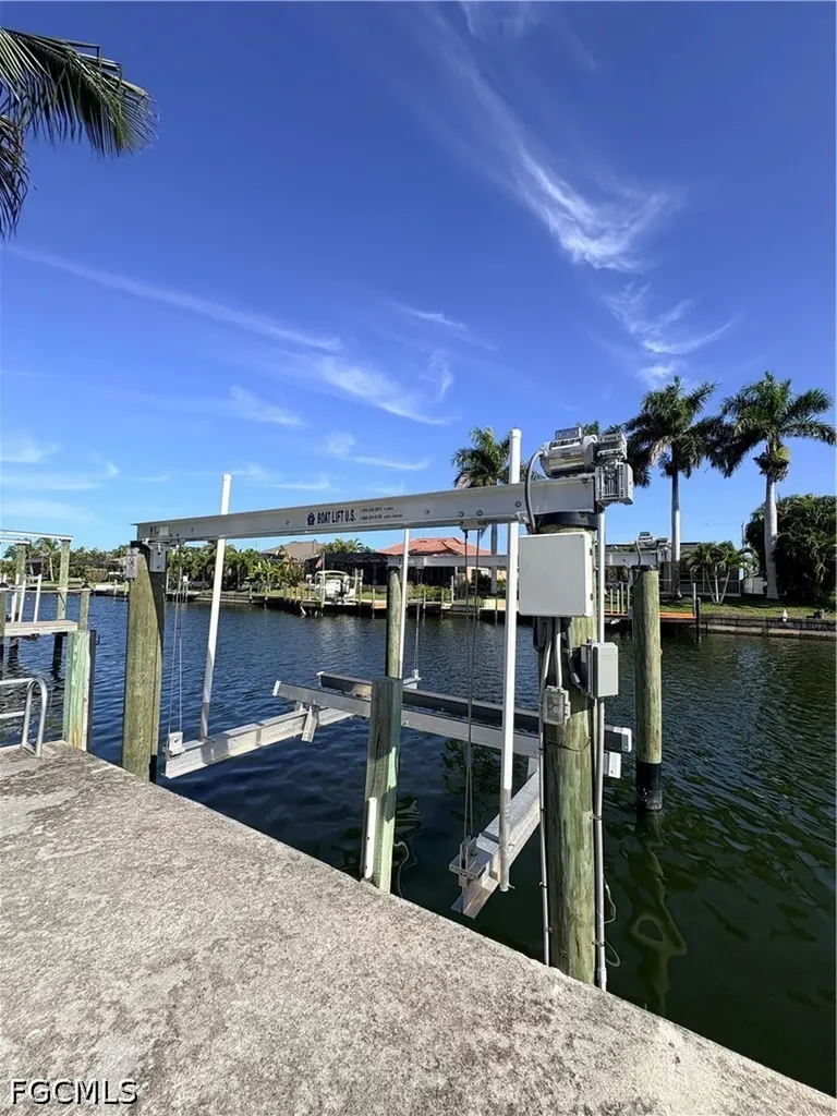 2823 SW 39th Terrace Cape Coral FL 33914