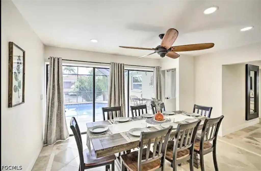 2806 SW 38th Terrace Cape Coral FL 33914