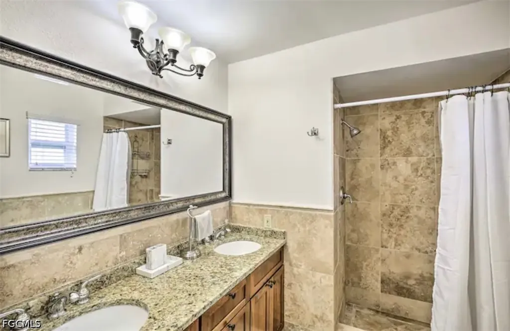 2806 SW 38th Terrace Cape Coral FL 33914