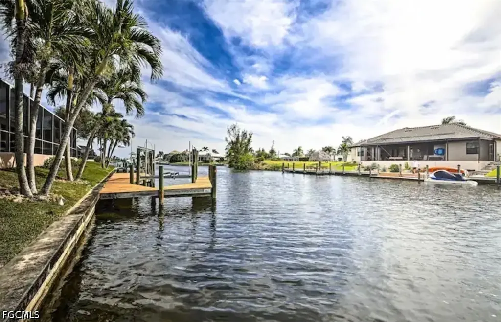 2806 SW 38th Terrace Cape Coral FL 33914