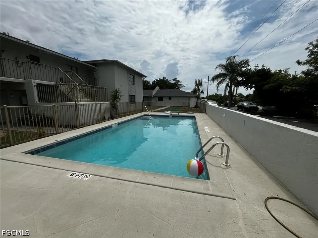 919 SE 8th Terrace Cape Coral FL 33990