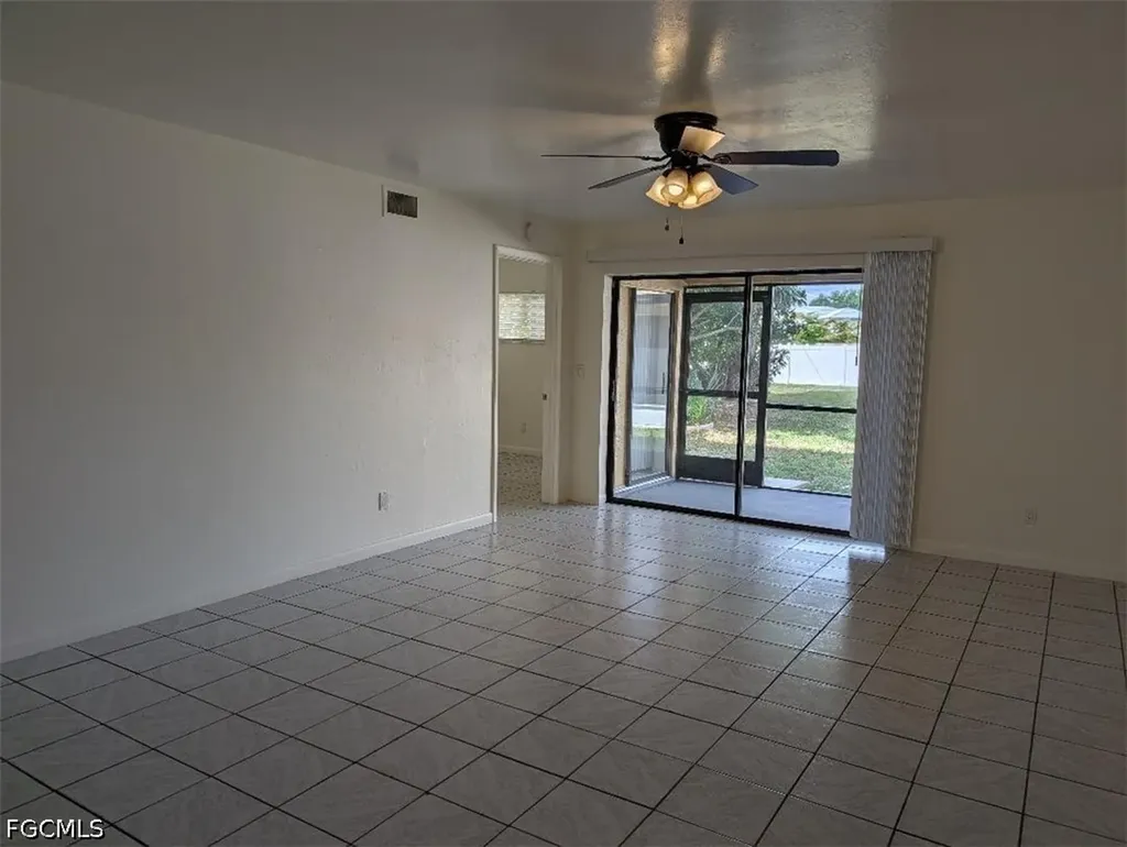 1318 SE 40th Terrace Cape Coral FL 33904