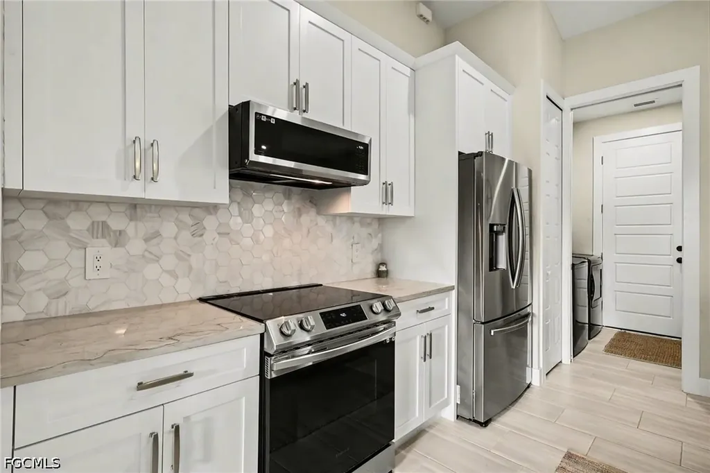 1732 SW 17th Avenue Cape Coral FL 33991