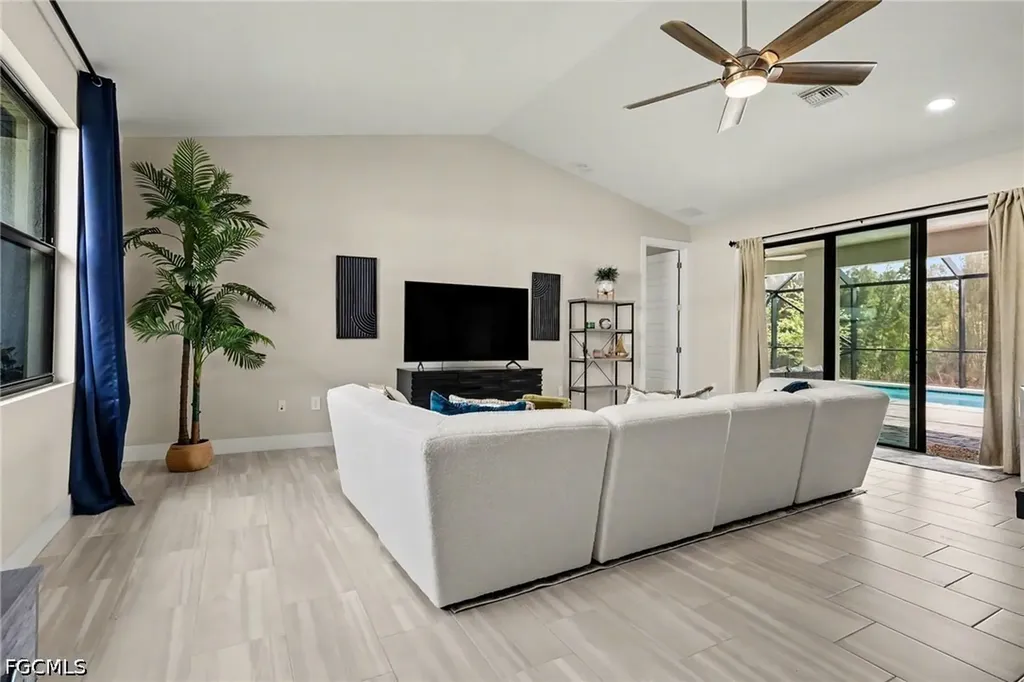 1732 SW 17th Avenue Cape Coral FL 33991