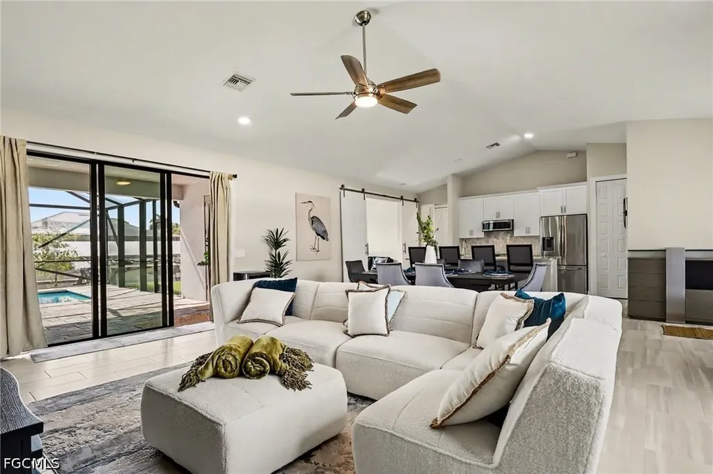1732 SW 17th Avenue Cape Coral FL 33991