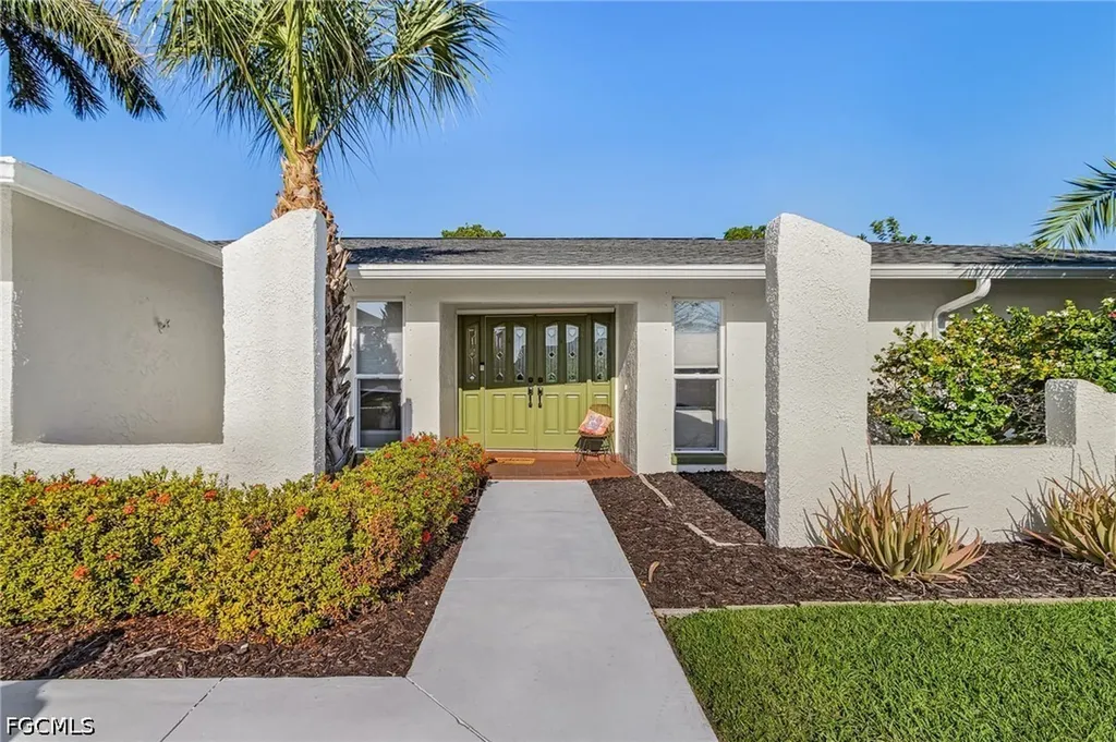 5479 Chablis Lane Fort Myers FL 33919