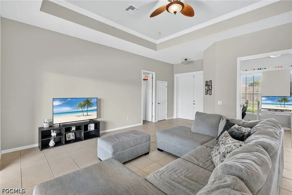 404 NE 18th Avenue Cape Coral FL 33909