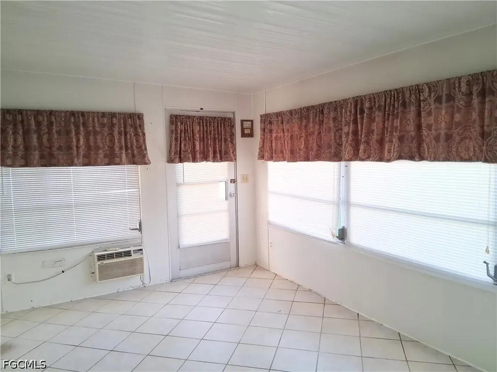 58 Tangerine Court Lehigh Acres FL 33936