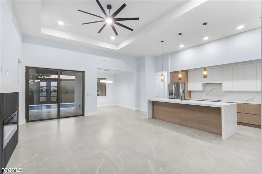 142 SW 33rd Place Cape Coral FL 33991