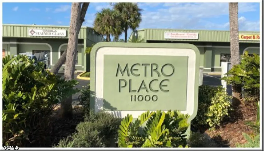 Fort Myers FL, 11000 Metro Parkway, Unit 5