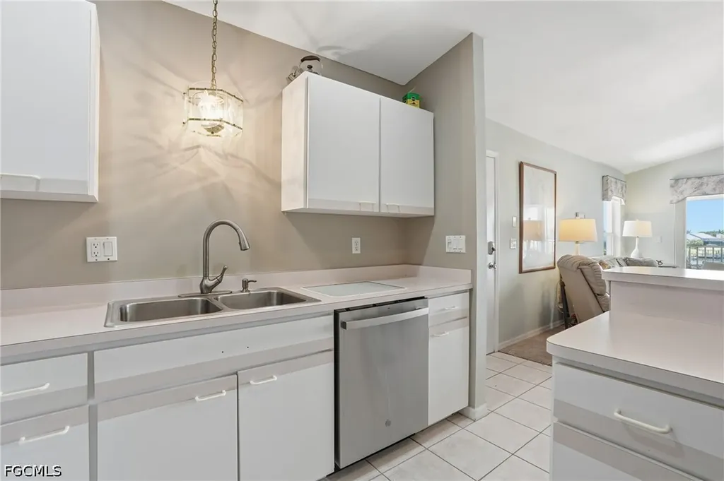3603 SE 10th Avenue Cape Coral FL 33904
