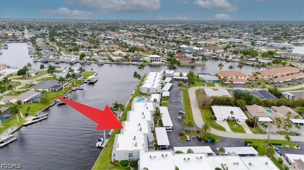 1926 SE 43rd Street Cape Coral FL 33904
