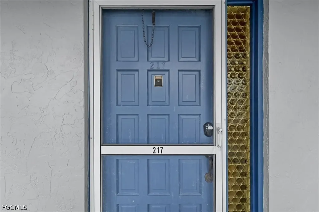 1926 SE 43rd Street Cape Coral FL 33904